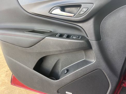 Used 2023 Chevrolet Equinox RS w/ RS Leather Package FWD image 6