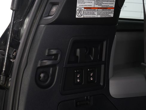 Used 2018 Toyota Sequoia Limited image 12