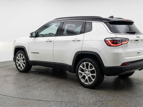 Used 2025 Jeep Compass Limited AWD/4WD image 6