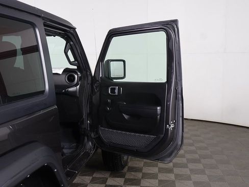 Used 2021 Jeep Wrangler Sport image 16