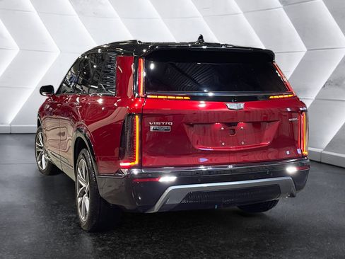 Certified 2026 Cadillac Vistiq Sport w/ LPO, Floor Liner Package image 4