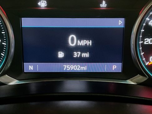 Used 2021 Chevrolet Equinox Premier AWD/4WD image 8