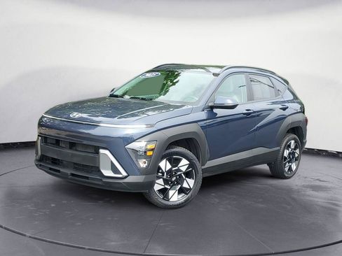 Used 2025 Hyundai Kona SEL AWD/4WD image 1