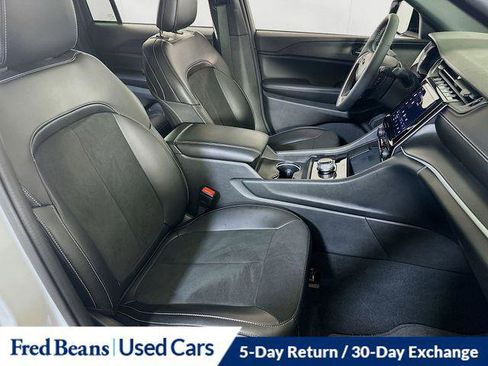 Certified 2024 Jeep Grand Cherokee Laredo image 14