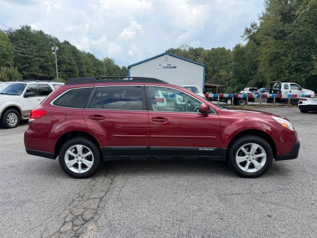 Used 2014 Subaru Outback 2.5i Premium w/ Moonroof Package AWD/4WD image 4
