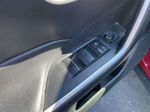 Used 2025 Toyota RAV4 XLE image 26