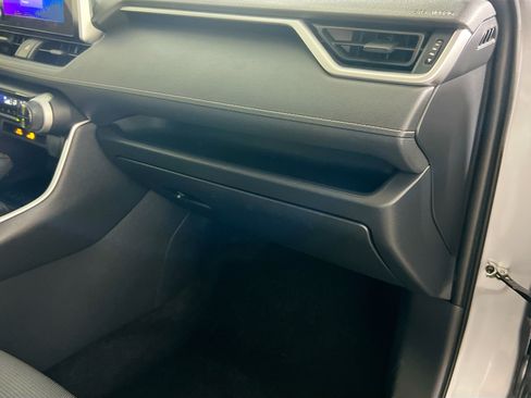 Used 2023 Toyota RAV4 LE AWD/4WD image 33
