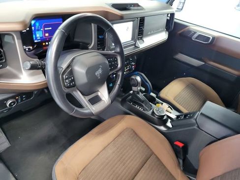 Used 2023 Ford Bronco Outer Banks image 15