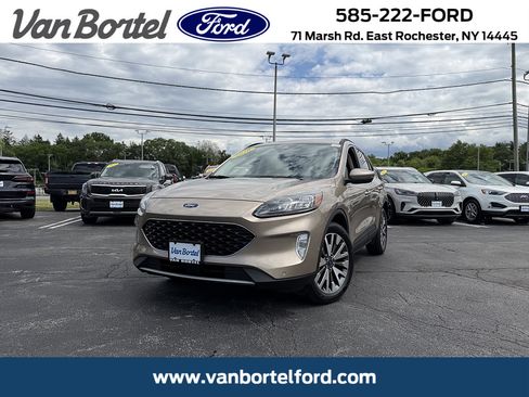Used 2020 Ford Escape Titanium AWD/4WD image 1