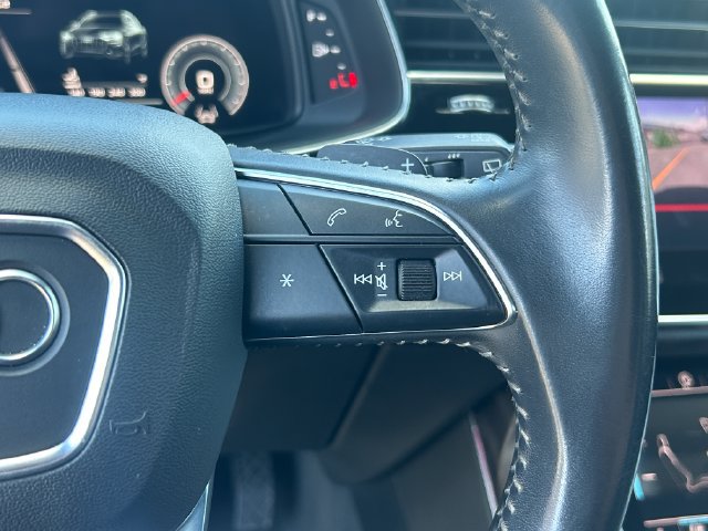 Used 2019 Audi Q8 Premium Plus AWD/4WD image 17