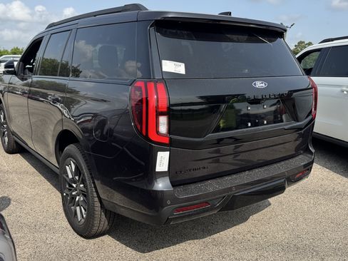 New 2027 Ford Expedition Platinum w/ Stealth Appearance Package RWD image 5