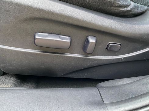 Used 2012 Hyundai Tucson Limited image 29