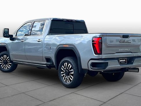 Used 2025 GMC Sierra 2500 Denali Ultimate AWD/4WD image 11