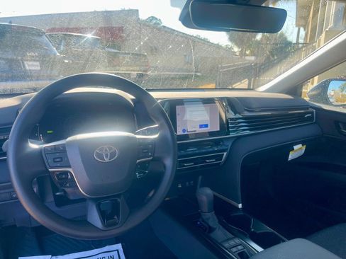 Used 2026 Toyota Camry LE image 12