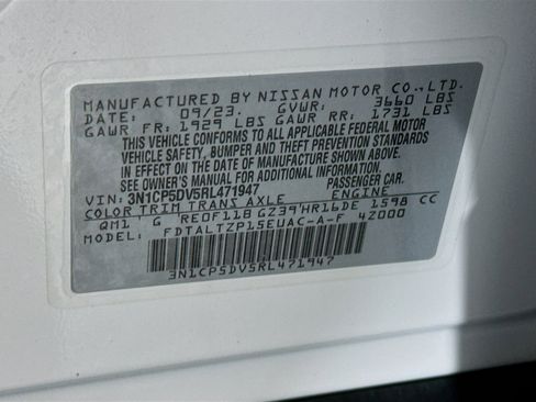 Used 2024 Nissan Kicks SR image 12