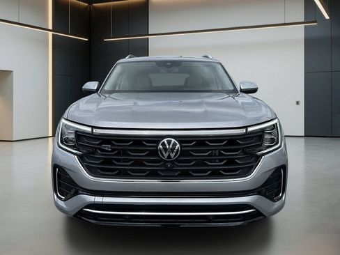 Used 2024 Volkswagen Atlas SEL Premium R-Line AWD/4WD image 9