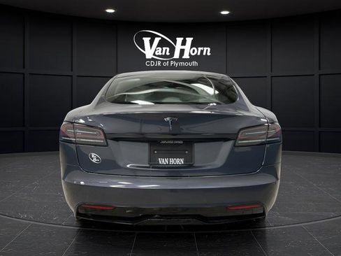 Used 2022 Tesla Model S image 13