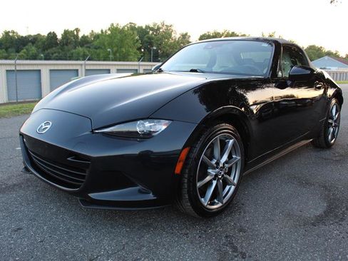 Used 2021 MAZDA MX-5 Miata Grand Touring image 3