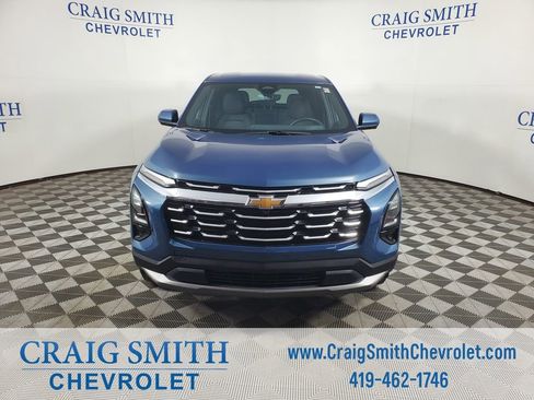 Used 2025 Chevrolet Equinox LT w/ Safety and Technology Package image 8