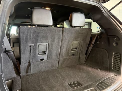 Used 2022 Dodge Durango R/T w/ Blacktop Package AWD/4WD image 26