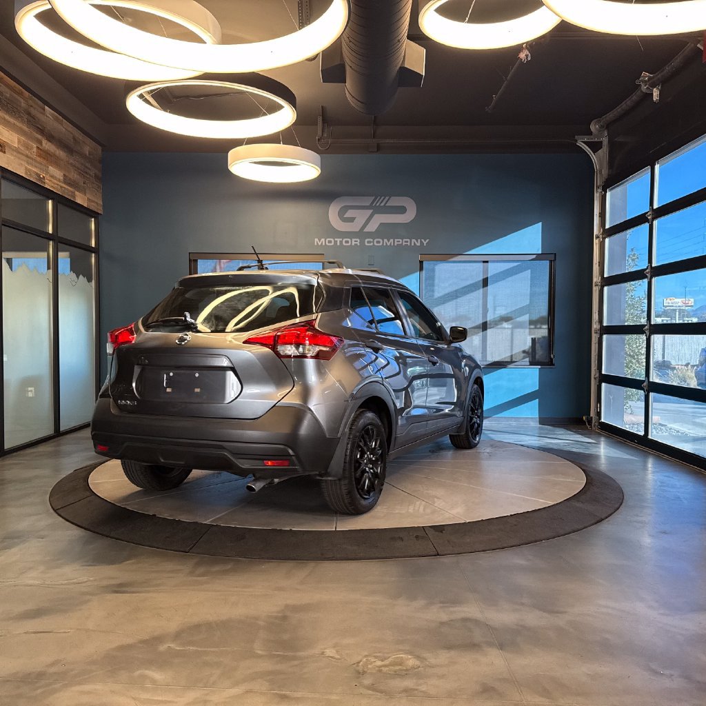 Used 2019 Nissan Kicks S w/ Exterior Package FWD image 3