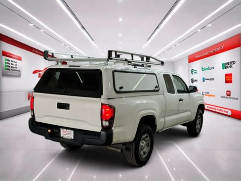 Used 2019 Toyota Tacoma SR RWD image 7