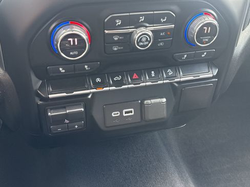 Certified 2021 Chevrolet Silverado 1500 RST AWD/4WD image 22
