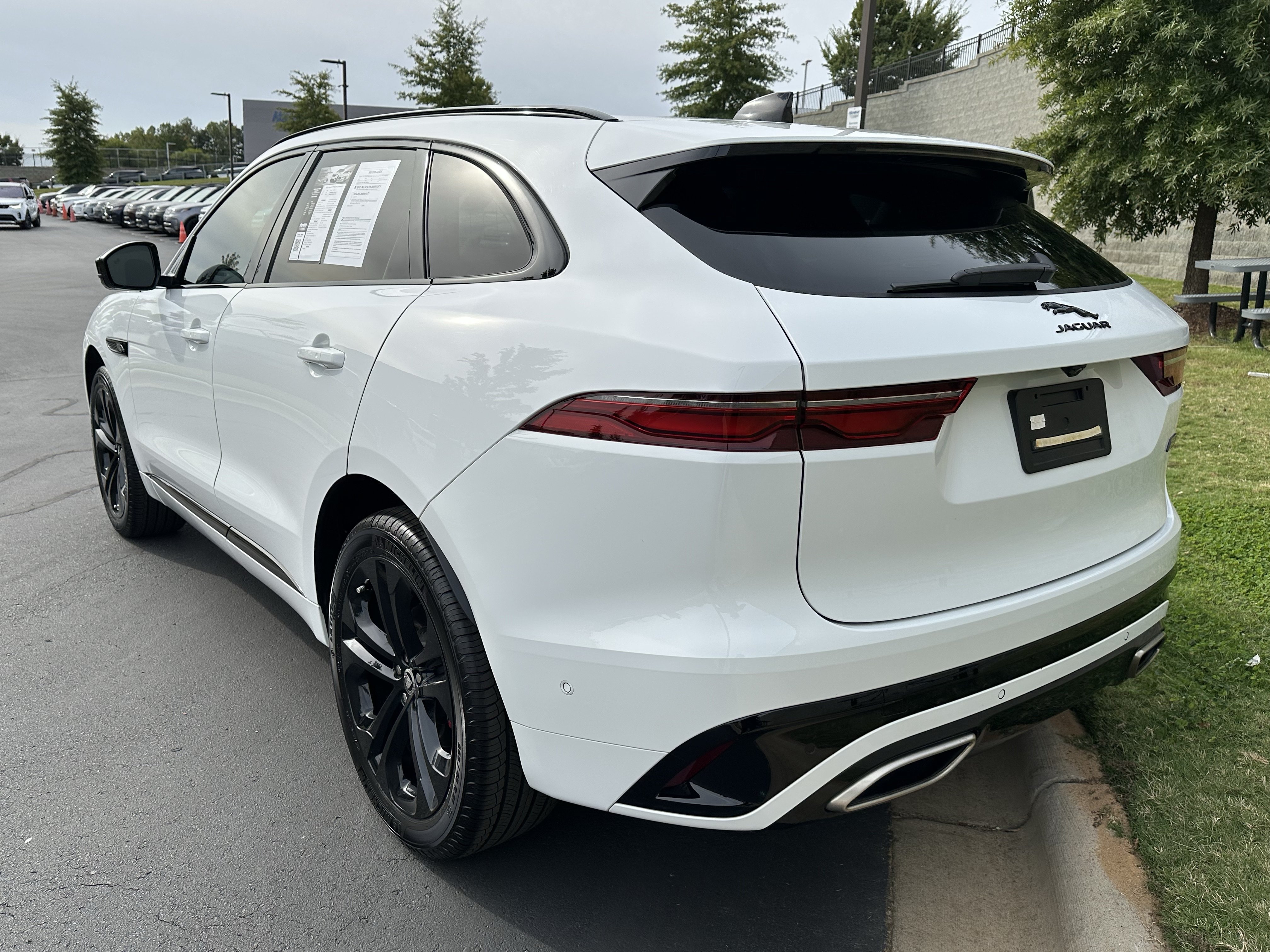 Certified 2026 Jaguar F-PACE R-Dynamic S AWD/4WD image 6