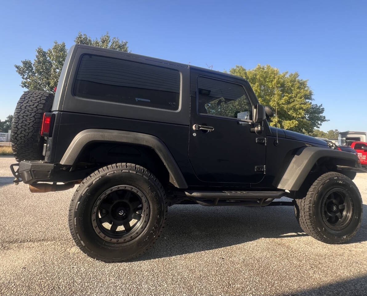 Used 2013 Jeep Wrangler Sport AWD/4WD image 9