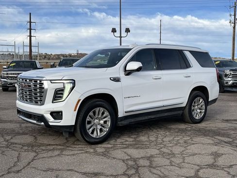 Used 2025 GMC Yukon Denali image 1