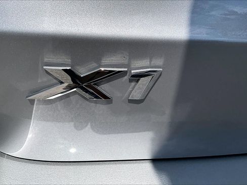 Used 2025 BMW X1 xDrive28i w/ Technology Package AWD/4WD image 10