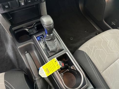 Used 2023 Toyota Tacoma TRD Off-Road image 20