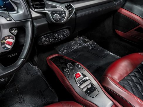 Used 2014 Ferrari 458 Spider RWD image 20