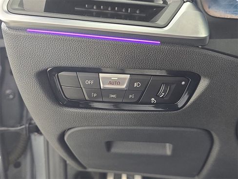 Used 2022 BMW M4 xDrive Competition w/ Executive Package image 28