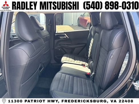 New 2026 Mitsubishi Outlander SE image 12