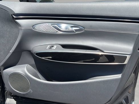 Certified 2026 Genesis GV70 2.5T AWD/4WD image 33