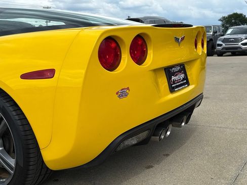 Used 2008 Chevrolet Corvette Coupe w/ Preferred Equipment Group RWD image 13