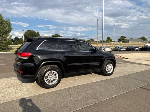 Used 2020 Jeep Grand Cherokee Laredo AWD/4WD image 4