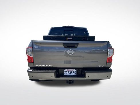 Used 2024 Nissan Titan SV w/ SV Convenience Package RWD image 9