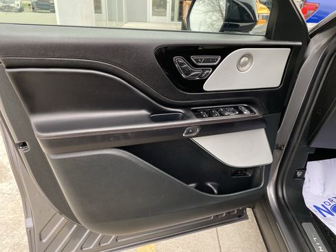 Used 2024 Lincoln Aviator Reserve w/ Equipment Group 201A image 16