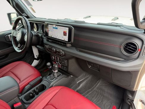 Used 2024 Jeep Wrangler Unlimited Rubicon 392 AWD/4WD image 26