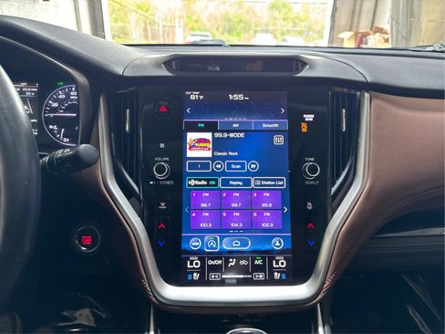 Used 2022 Subaru Outback Touring XT w/ Tech Package 3 AWD/4WD image 15