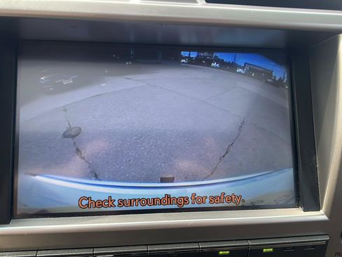 Used 2012 Lexus GX 460 Premium AWD/4WD image 25