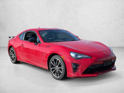 Used 2018 Toyota 86 image 3
