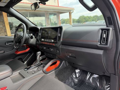 Used 2025 Nissan Frontier PRO-4X w/ Interior Protection Package AWD/4WD image 21