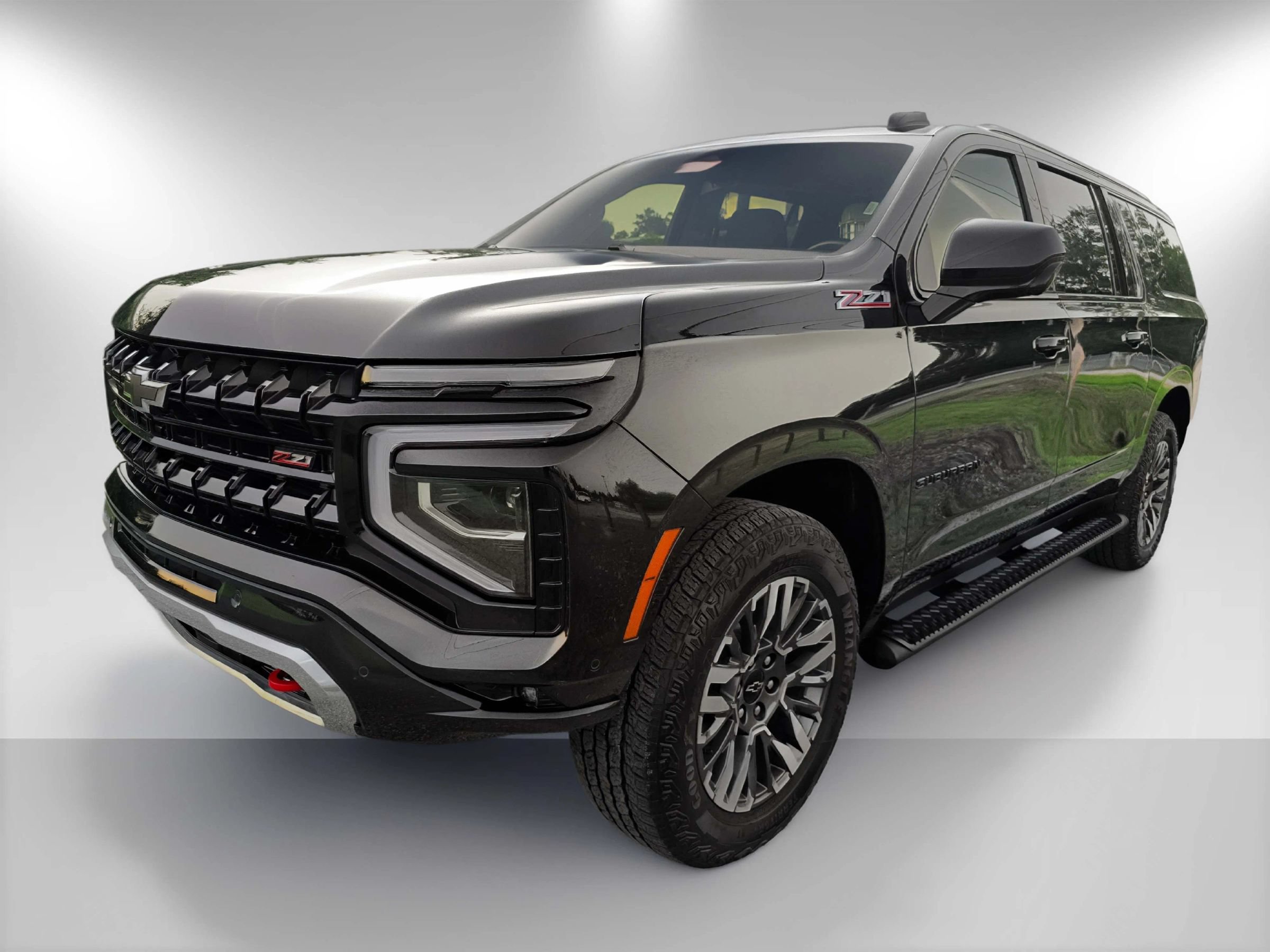 Used 2025 Chevrolet Suburban Z71 AWD/4WD image 1