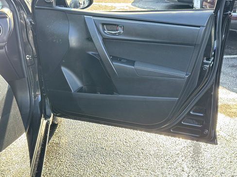 Used 2017 Toyota Corolla LE w/ Carpet Mat Package (TMS) image 13