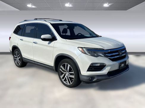 Used 2017 Honda Pilot Elite image 7