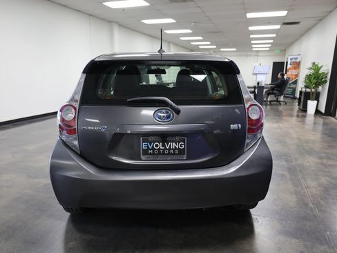 Used 2013 Toyota Prius C Three image 6