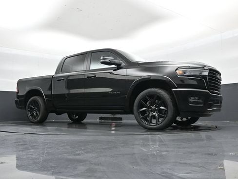 Used 2025 RAM 1500 Laramie w/ Night Edition AWD/4WD image 32